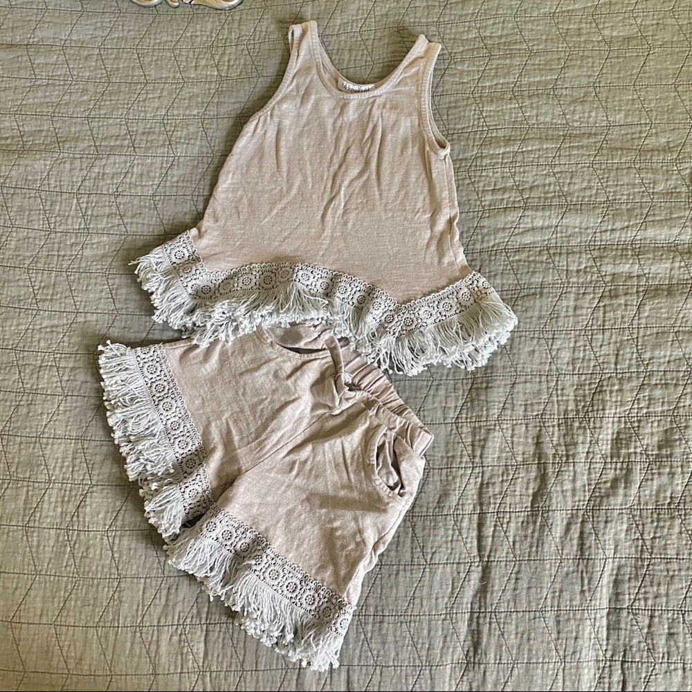 Little girls boho set in light Grey